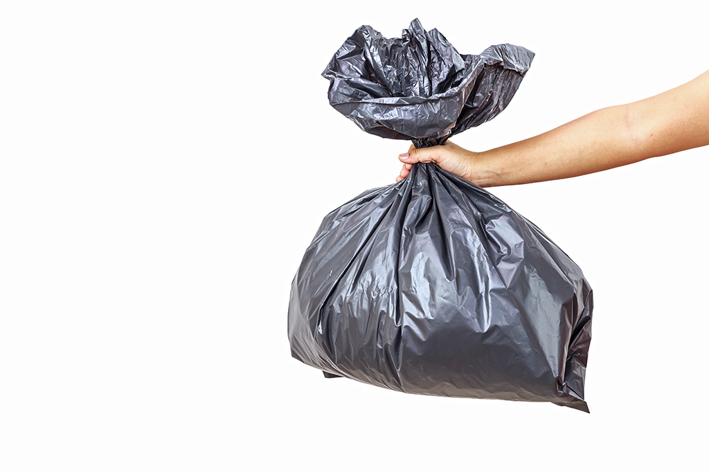 https://trashcansunlimited.com/product_images/uploaded_images/opaque-trash-bag.jpg